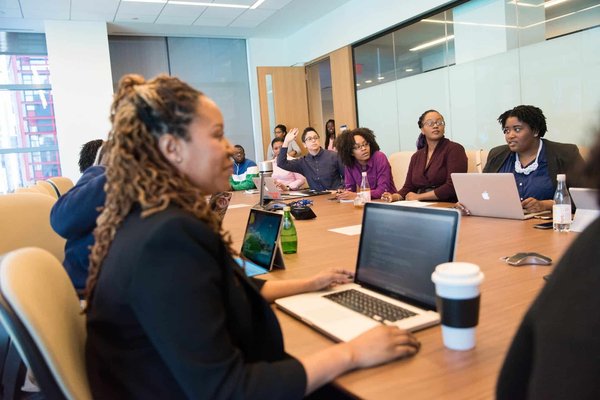 How to utilize gamification in employee training for better engagement?