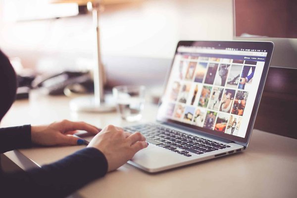 How can businesses leverage edge computing for improved customer experiences?